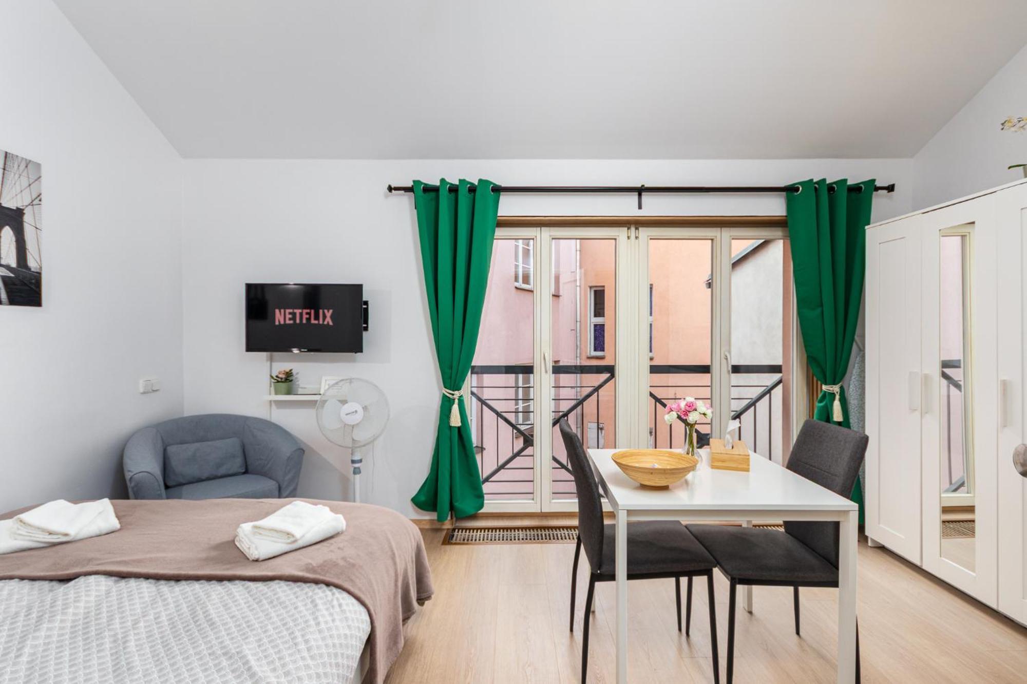 Penzion Private Retreat Close To Stations In 3